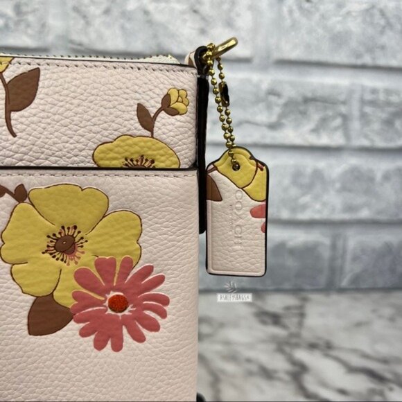 Coach Kitt Messenger Crossbody With Floral Print - Picture 3 of 11